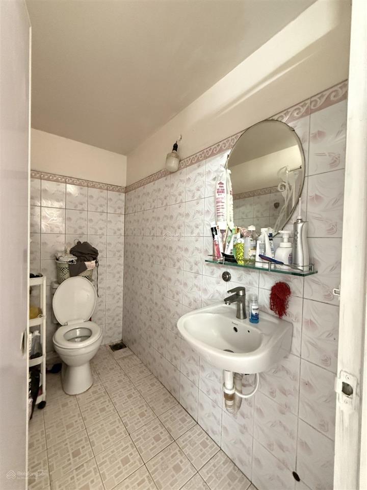 Nhà ngon 4 tầng  70m2(4,,1x17) nở hậu  5pn  ngay gò dầu  aeonmall tp  chủ gấp bán