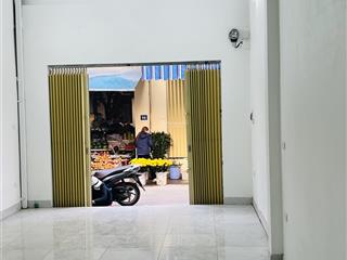 Gia đình cần cho thuê cửa hàng kinh doanh mặt chợ tổ 15 yên nghĩa
