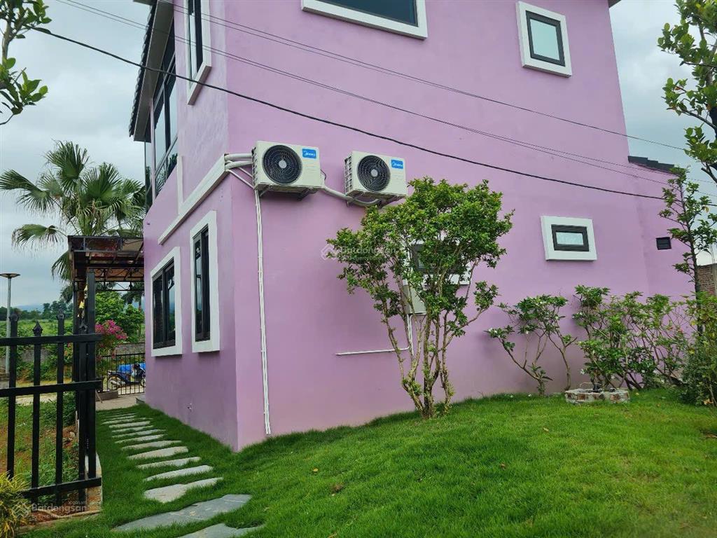 Bán gấp biệt thự nghỉ dưỡng 800m2 chỉ có vài tỷ tại nhuận trạch hoà bình
