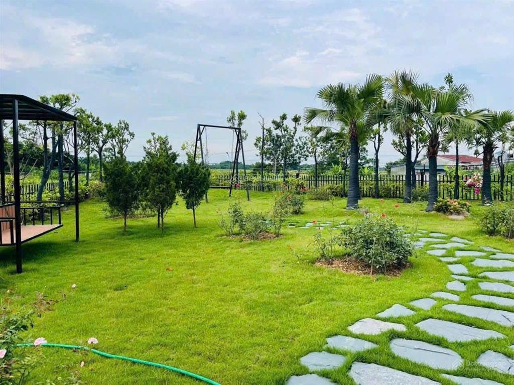 Bán gấp biệt thự nghỉ dưỡng 800m2 chỉ có vài tỷ tại nhuận trạch hoà bình