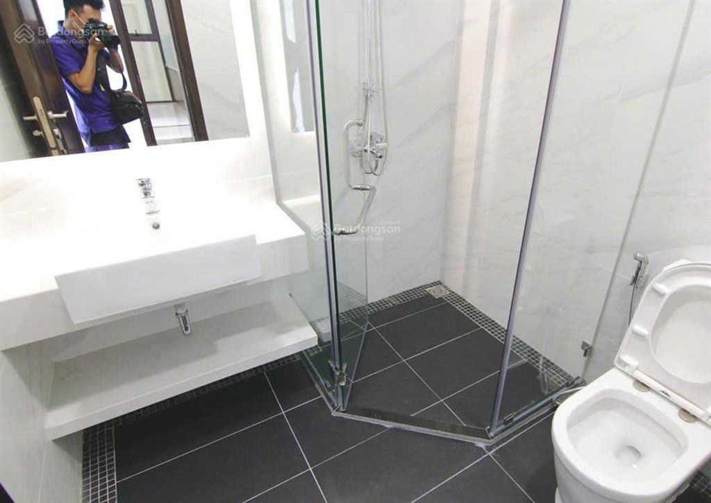 Bán căn hộ view hồ tây đẹp  tầng cao tại d el dorado ii