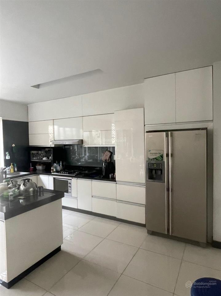 Cho thuê biệt thự hầm 3 lầu full nội thất kdc him lam p. tân hưng quận 7