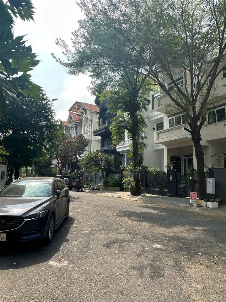Cho thuê biệt thự 4 lầu đầy đủ nội thất kdc him lam, p. tân hưng, quận 7