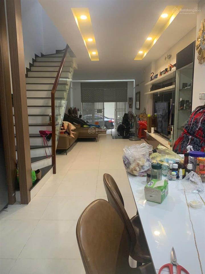 Cho thuê nhà 3 lầu mới đẹp y hình kdc an phú hưng p. tân phong quận 7