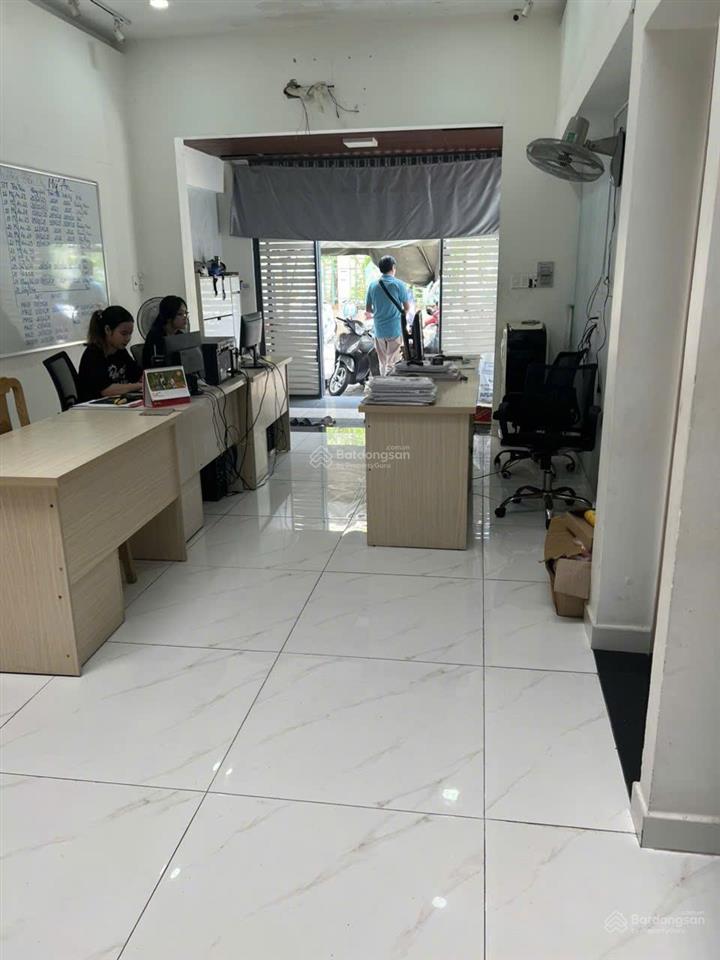 Cho thuê nhà trệt lầu 8x15 kdc tân quy đông p. tân phong quận 7