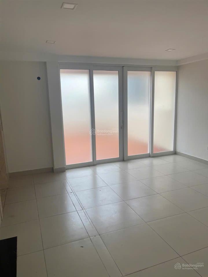 Cho thuê biệt thự kdc himlam p. tân hưng quận 7 7,5x20m hầm trệt 3 lầu giá 55tr/tháng