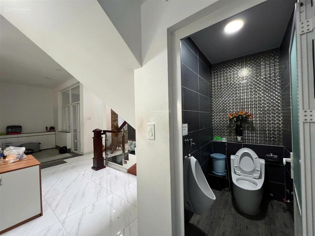 Cho thuê biệt thự full nội thất cao cấp mặt tiền đường số lâm văn bền, phường tân quy, quận 7