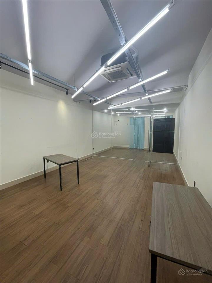 Cho thuê nhà 5 lầu có thang máy mặt tiền đường hoàng trọng mậu (d1) kdc him lam quận 7