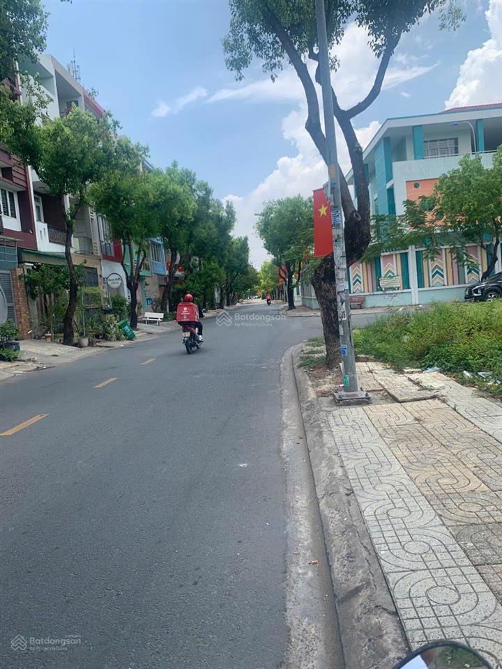 Cho thuê nhà hầm 3 lầu mặt tiền đường võ thị đặng kdc an phú hưng p. tân phong quận 7