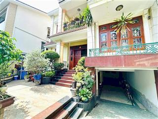 Cho thuê biệt thự hầm 3 lầu kdc tân quy đông p. tân phong quận 7