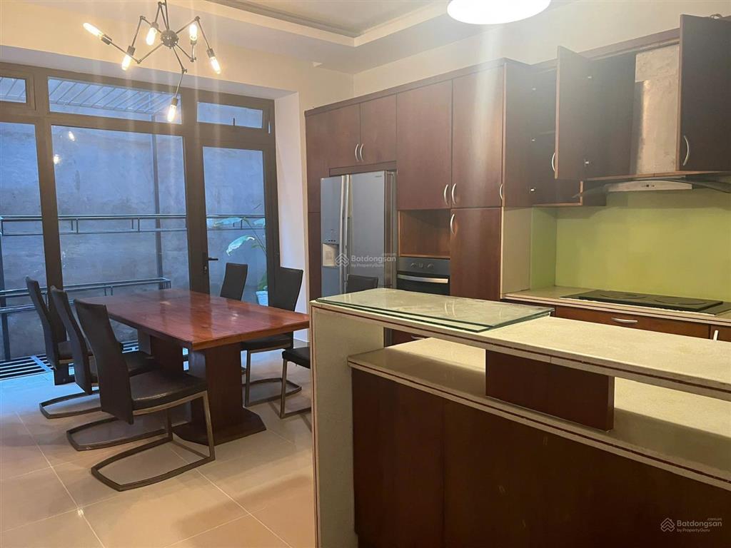 Cho thuê nhà hầm 3 lầu nội thất cơ bản kdc him lam p. tân hưng quận 7