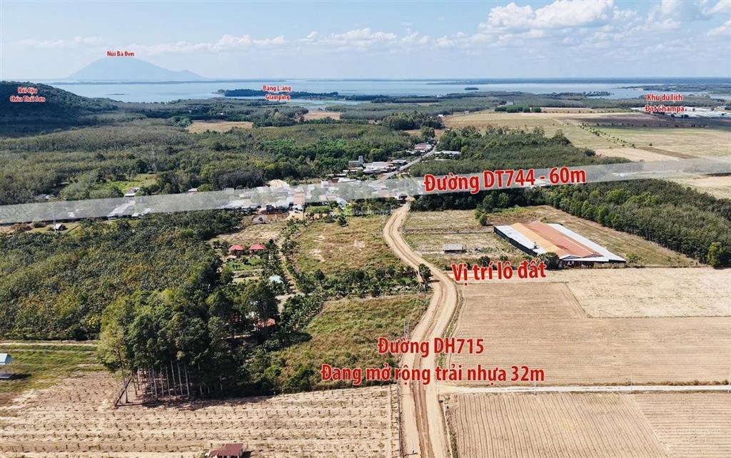 Bán đất sổ hồng riêng 10m tại thành phố hồ chí minh 779 triệu. sang tên công chứng