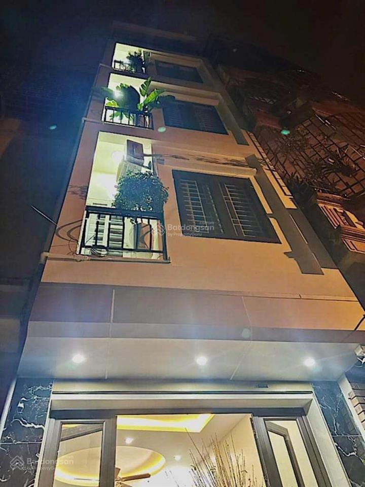 Chính chủ bán nhà đẹp, 9.x tỷ, 34m2, 5 tầng, ô tô đỗ tại ngũ nhạc, lĩnh nam, q.hoàng mai, hà nội