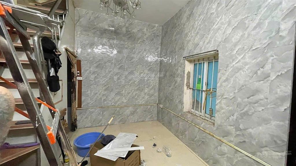 Chính chủ bán nhà riêng 20m2, 3 tầng tại kim mã, ba đình, ngõ nông, lô góc, giá đầu tư 3,2 tỷ
