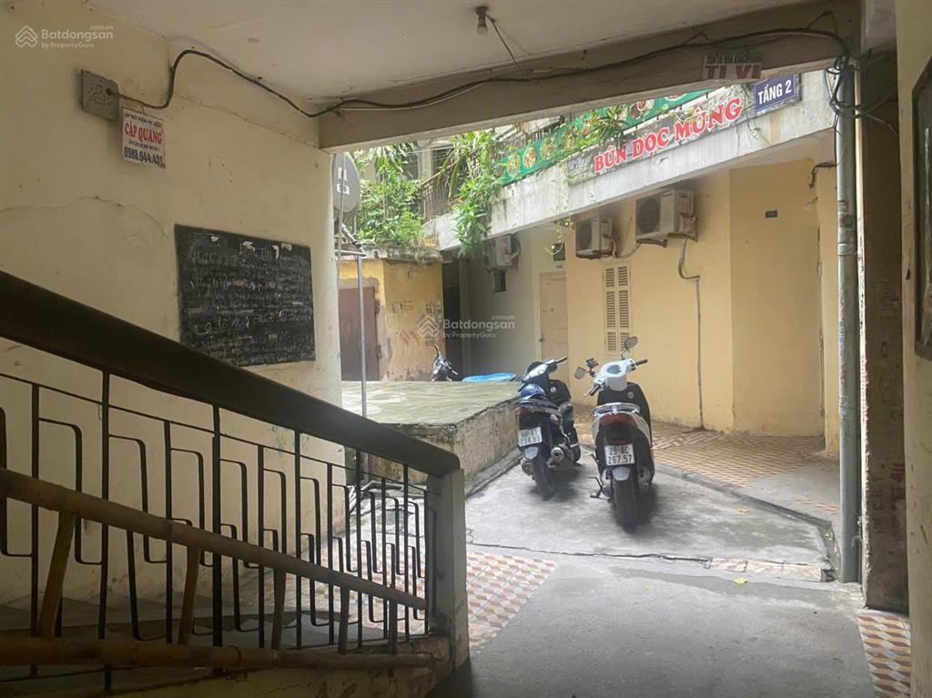 Chính chủ bán nhà tập thể 60m², tầng 3 tại đào tấn, ba đình, ngõ thông, rộng 7m, giá đầu tư 3,55 tỷ