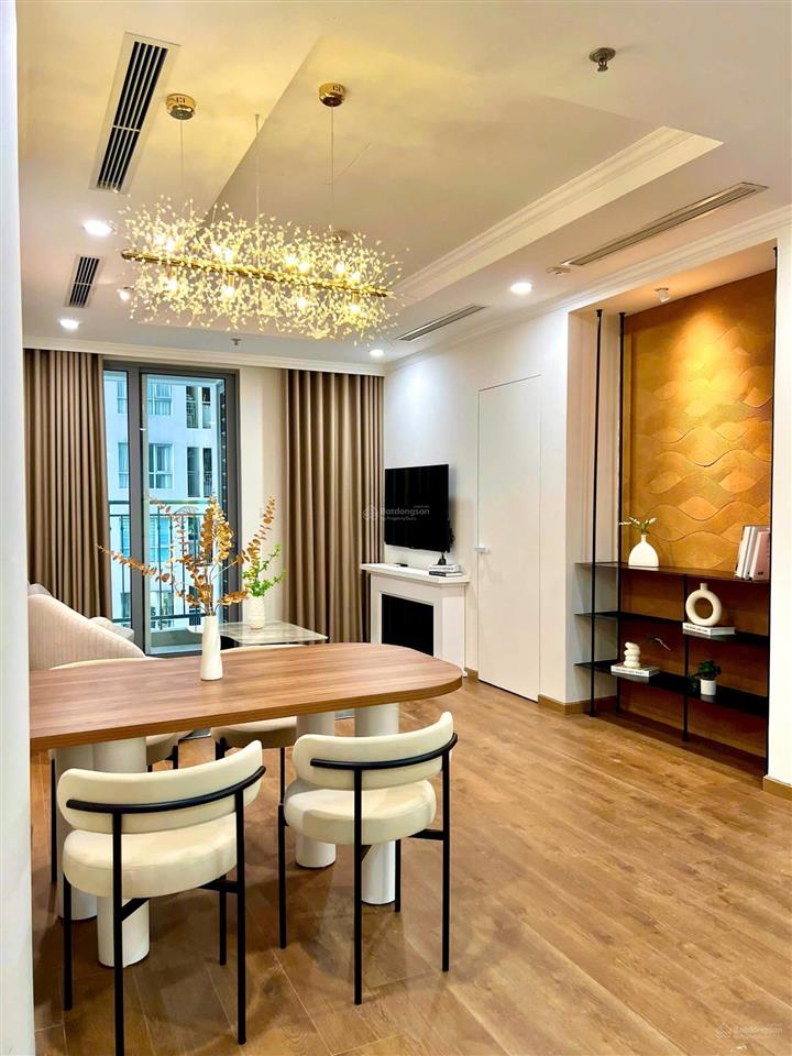 Cần bán nhanh căn hộ 2pn chung cư tân hoàng minh  hoàng cầu tầng cao view đẹp,
