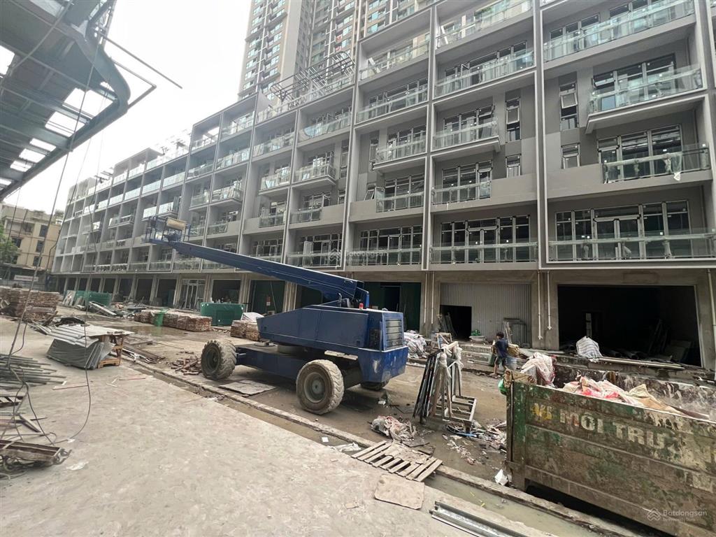 Cần bán gấp shophouse cạnh tòa chung cư viha complex giảm chào 10 tỷ. giá nào cũng bán ạ