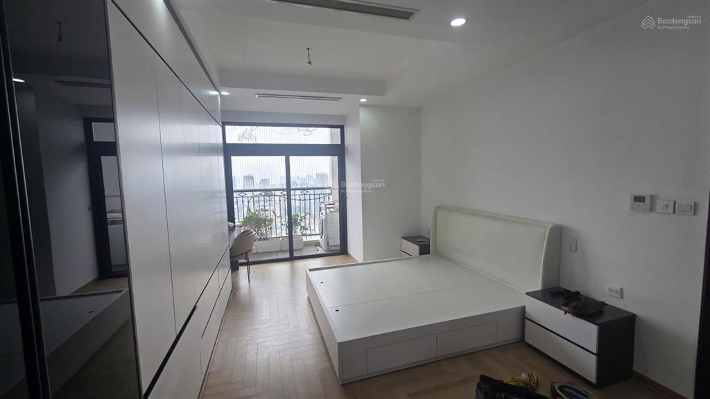 Nhỉnh 10 tỷ có ngay căn hộ 3pn full nội thất tại chung cư royal city. chưa có căn nào rẻ hơn