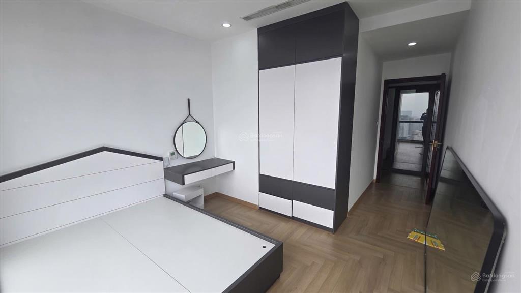 Nhỉnh 10 tỷ có ngay căn hộ 3pn full nội thất tại chung cư royal city. chưa có căn nào rẻ hơn