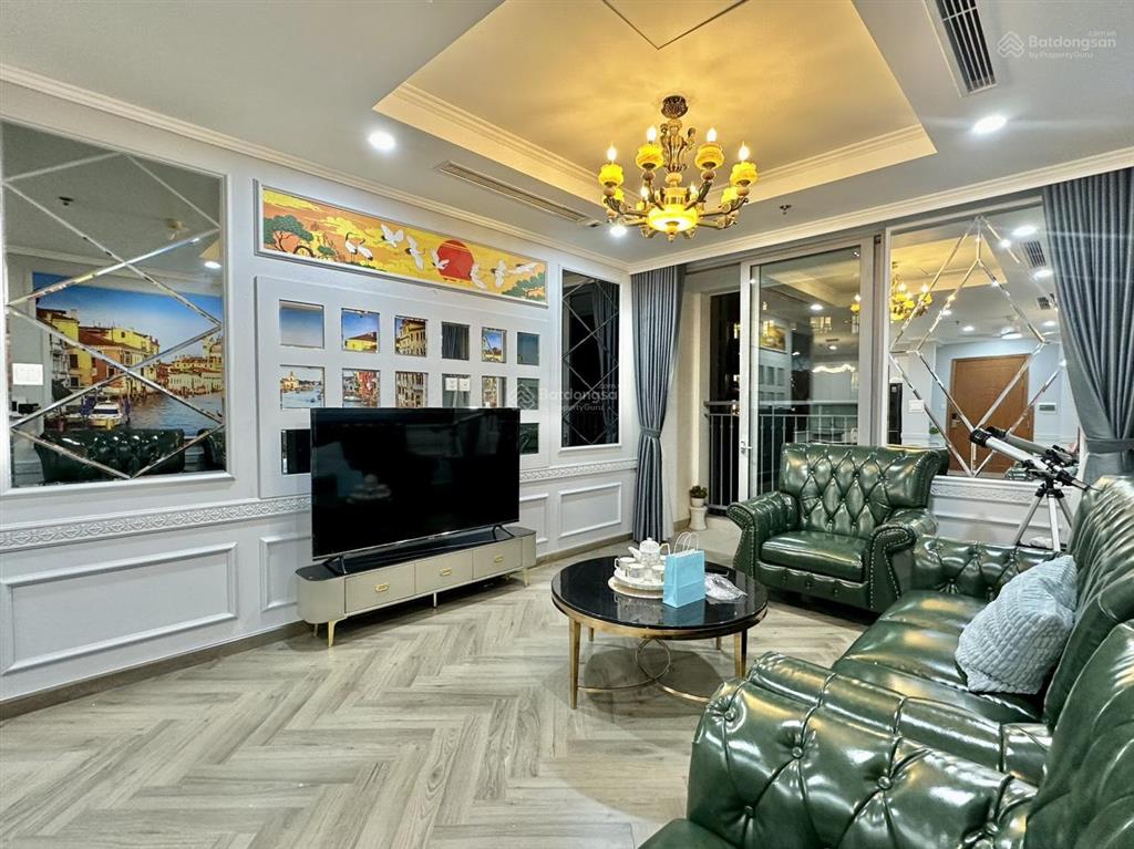 Cho thuê lâu dài căn hộ royal city 4pn căn góc full nội thất vào ở ngay