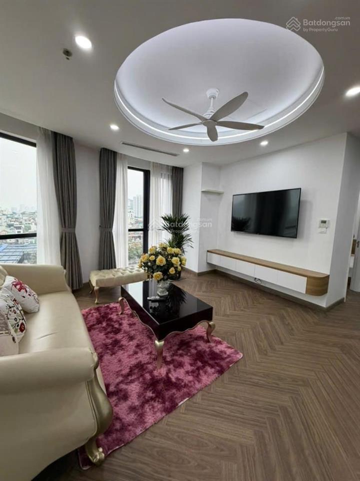 Cắt lỗ 3,5 tỷ căn hộ 3pn chung cư royal city. căn góc 3pn sáng. full nội thất mới, xách vali vào ở