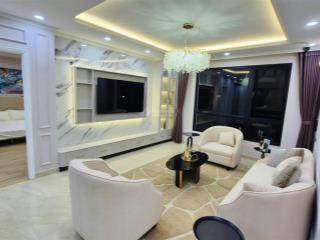 Siêu rẻ căn góc royal city 136m chủ nhà chào 13 tỷ, full nội thất sạch đẹp