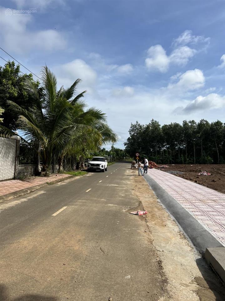 Đất mt đường nhựa chính chợ hưng lộc ngay kcn dầu giây, 172m2