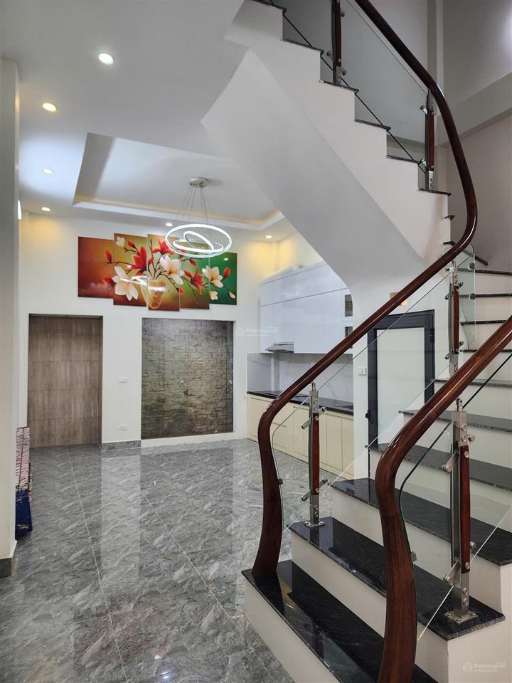 Bán nhà phố tô vĩnh diện, thanh xuân, dt 60m2, 5 tầng, giá 14,x tỷ, oto cách nhà 15m,  0943 282 ***