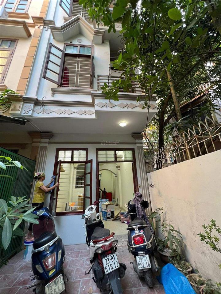 Cho thuê phòng trọ 25m2 tại 924 nguyễn khoái, vĩnh hưng, hà nội