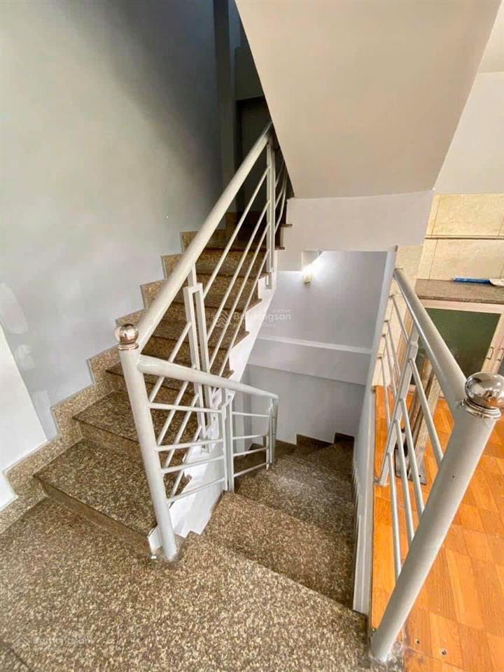 Nhà nguyên căn 4 tầng mt nguyễn văn linh 3pn 3wc vừa ở vừa kinh doanh
