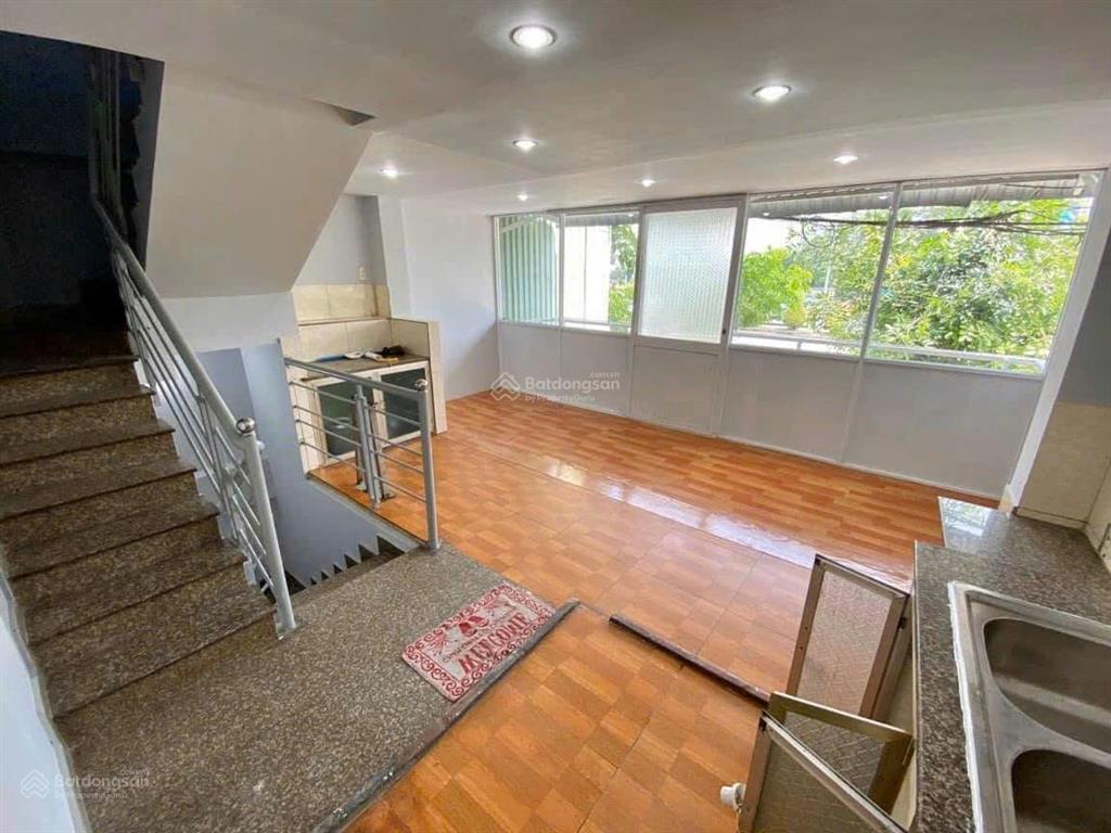 Nhà nguyên căn 4 tầng mt nguyễn văn linh 3pn 3wc vừa ở vừa kinh doanh
