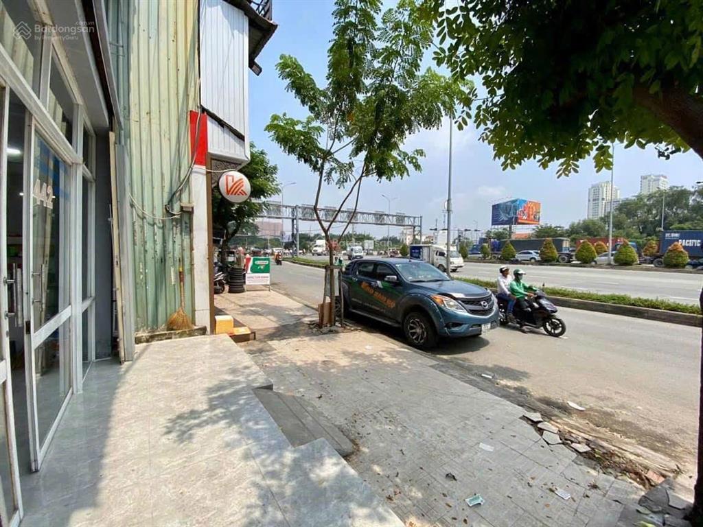 Nhà nguyên căn 4 tầng mt nguyễn văn linh 3pn 3wc vừa ở vừa kinh doanh