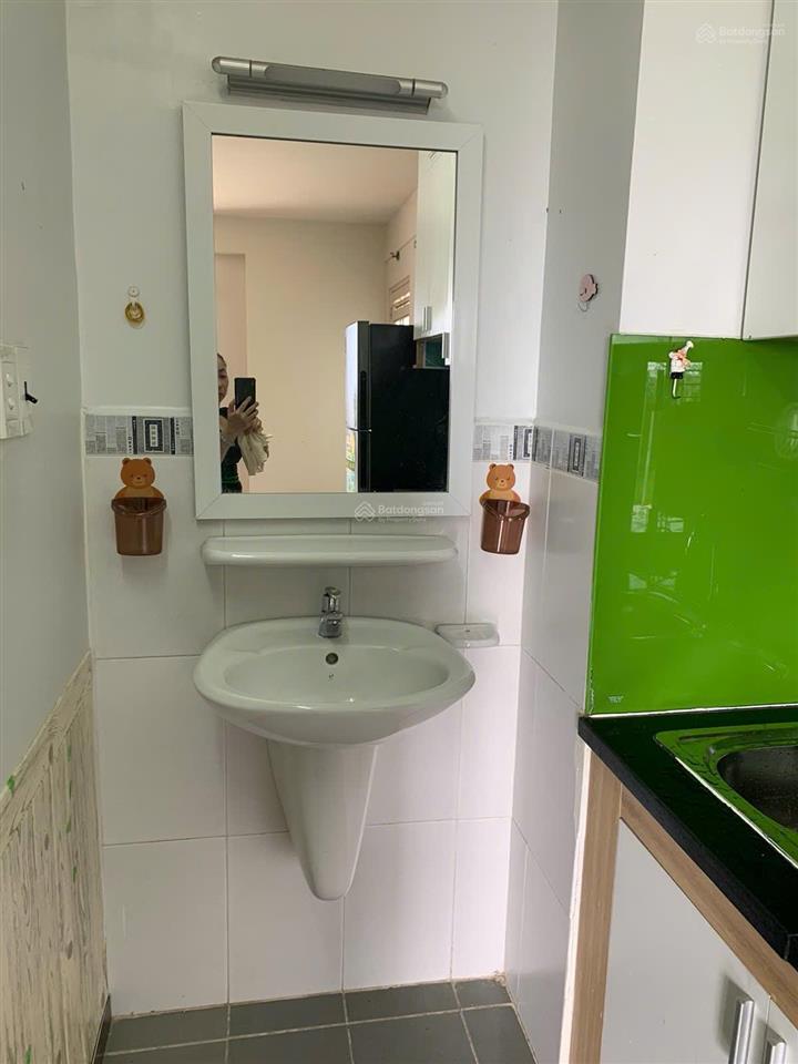Cần cho thuê căn góc 2 ban công, nhìn về the global city, diện tích 46m2, 2pn 1wc full nội thất