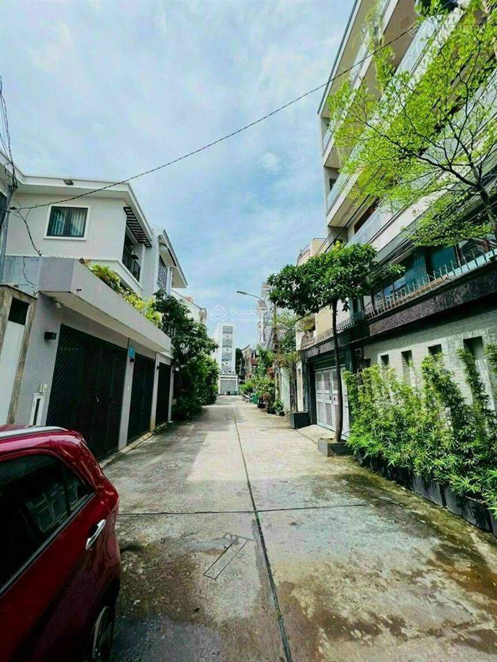 Bán lô đất 132m2(ngang 10m dài 13.5m) khu bảo vệ 24/24 đường 11 trần não, hcm. giá 33tỷ tl