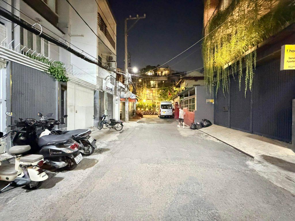 CHỈ 160TR/M2 - SIÊU PHẨM 15 PHÒNG HOÀNG HOA THÁM - HẺM XE TẢI TRÁNH - THU NHẬP KHỦNG