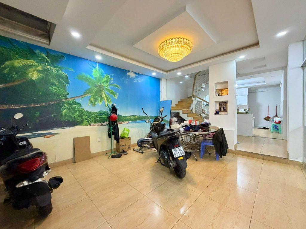 CHỈ 160TR/M2 - SIÊU PHẨM 15 PHÒNG HOÀNG HOA THÁM - HẺM XE TẢI TRÁNH - THU NHẬP KHỦNG