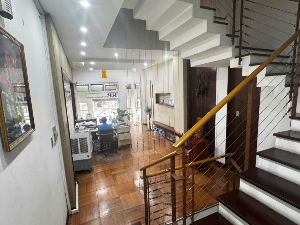 NHÀ 5 TẦNG - MẶT TIỀN NGUYỄN GIA TRÍ - KINH DOANH ĐA NGÀNH - DÒNG TIỀN 50TR/THÁNG