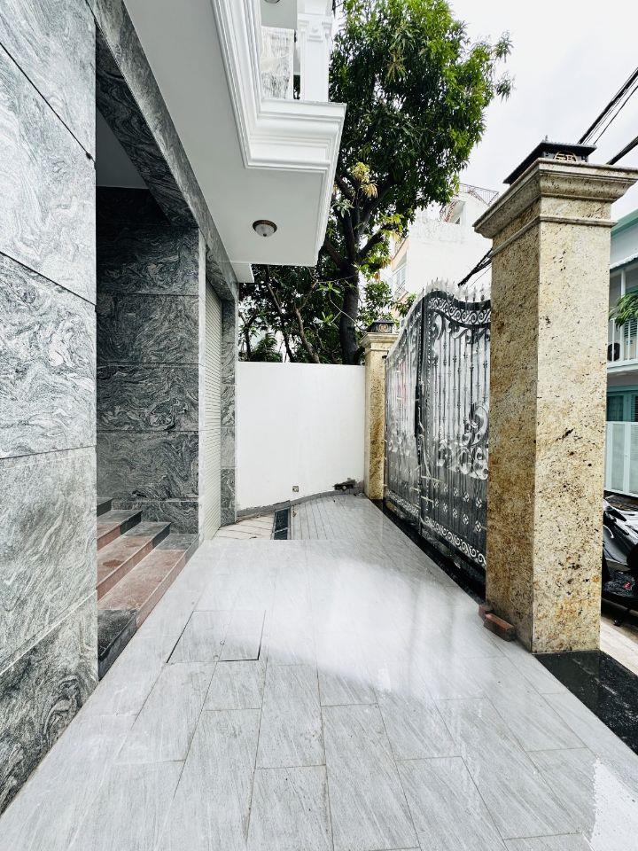 TÒA NHÀ CHDV CAO CẤP BÌNH THẠNH - 164m2 NGANG 8.5M CỰC HIẾM - DOANH THU 140TR/THÁNG