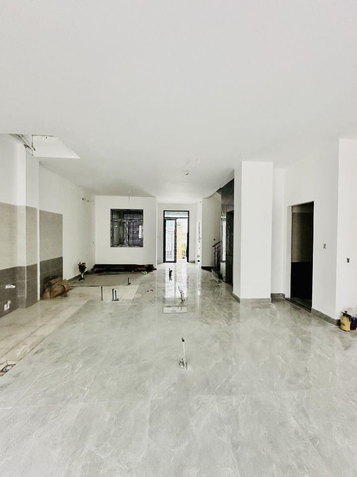 TÒA NHÀ CHDV CAO CẤP BÌNH THẠNH - 164m2 NGANG 8.5M CỰC HIẾM - DOANH THU 140TR/THÁNG