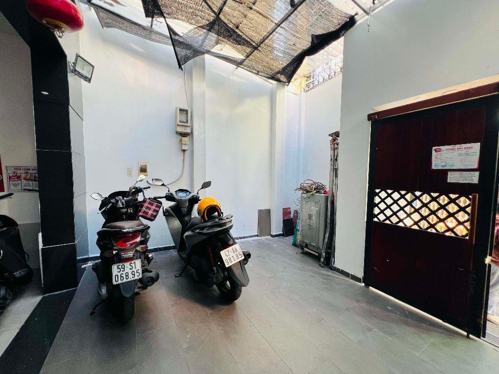 Căn hộ dịch vụ 138m2 Quận 3 • Ngang 10m • 13 phòng • Dòng tiền 90tr/tháng • 21 Tỷ