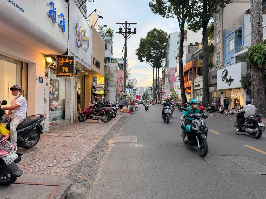 CĂN GÓC 2 MT VỊ TRÍ ĐẸP - 92m2 PHỐ THỜI TRANG TRẦN QUANG DIỆU - 4 TẦNG KIÊN CỐ