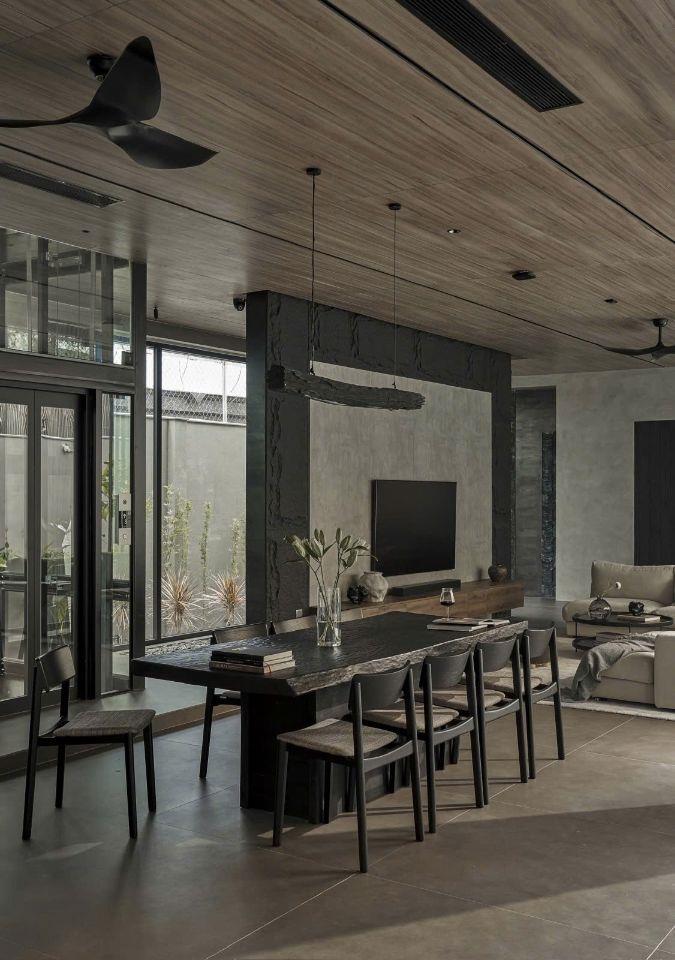 BIỆT THỰ THẢO ĐIỀN - KHUÔN ĐẤT HIẾM 534M² VUÔNG VỨC - NỘI THẤT CAO CẤP HƠN 30 TỶ
