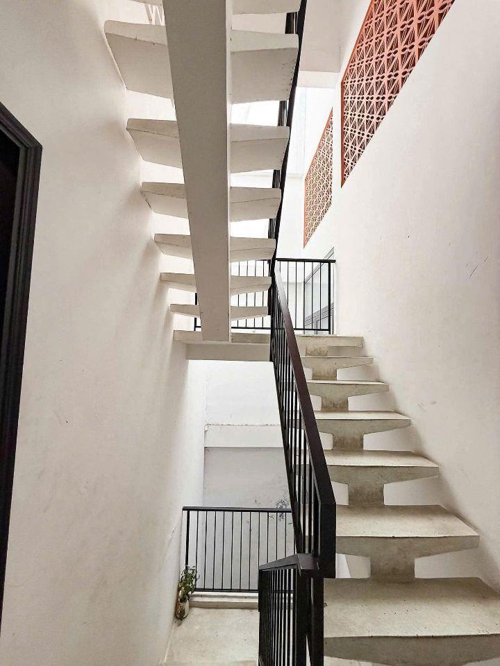 HẺM Ô TÔ SÁT MẶT TIỀN HOÀNG HOA THÁM - NGANG 6M HIẾM - 122M² 4 TẦNG - 13.5 TỶ