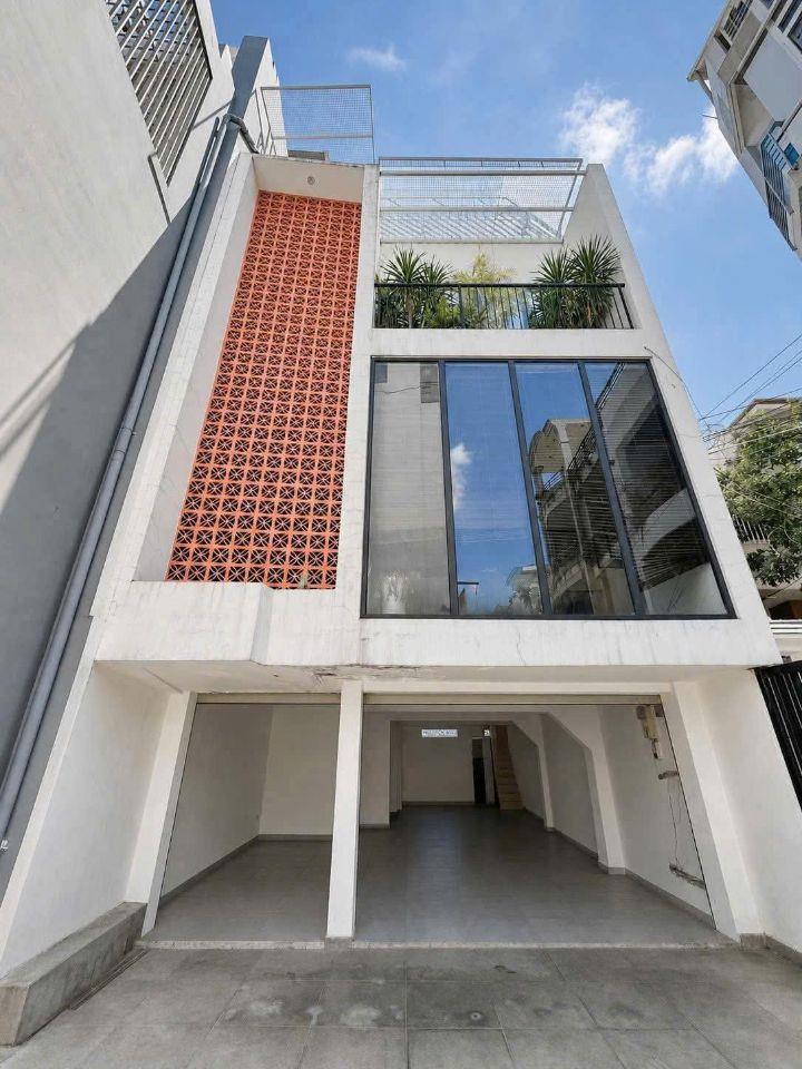 HẺM Ô TÔ SÁT MẶT TIỀN HOÀNG HOA THÁM - NGANG 6M HIẾM - 122M² 4 TẦNG - 13.5 TỶ