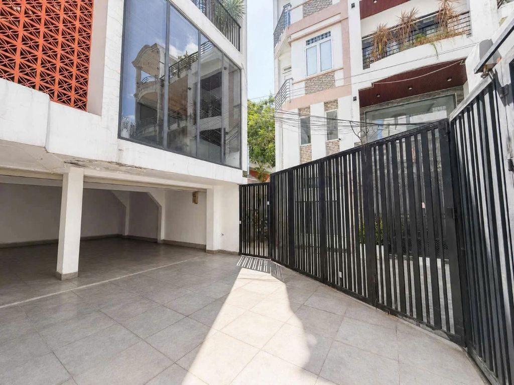 HẺM Ô TÔ SÁT MẶT TIỀN HOÀNG HOA THÁM - NGANG 6M HIẾM - 122M² 4 TẦNG - 13.5 TỶ