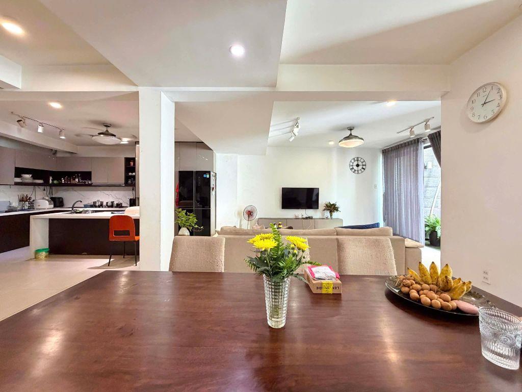 BIỆT THỰ PHÚ NHUẬN - 4 TẦNG BỀ THẾ - 157M² NỞ HẬU 20M - 8PN - 26,7 TỶ