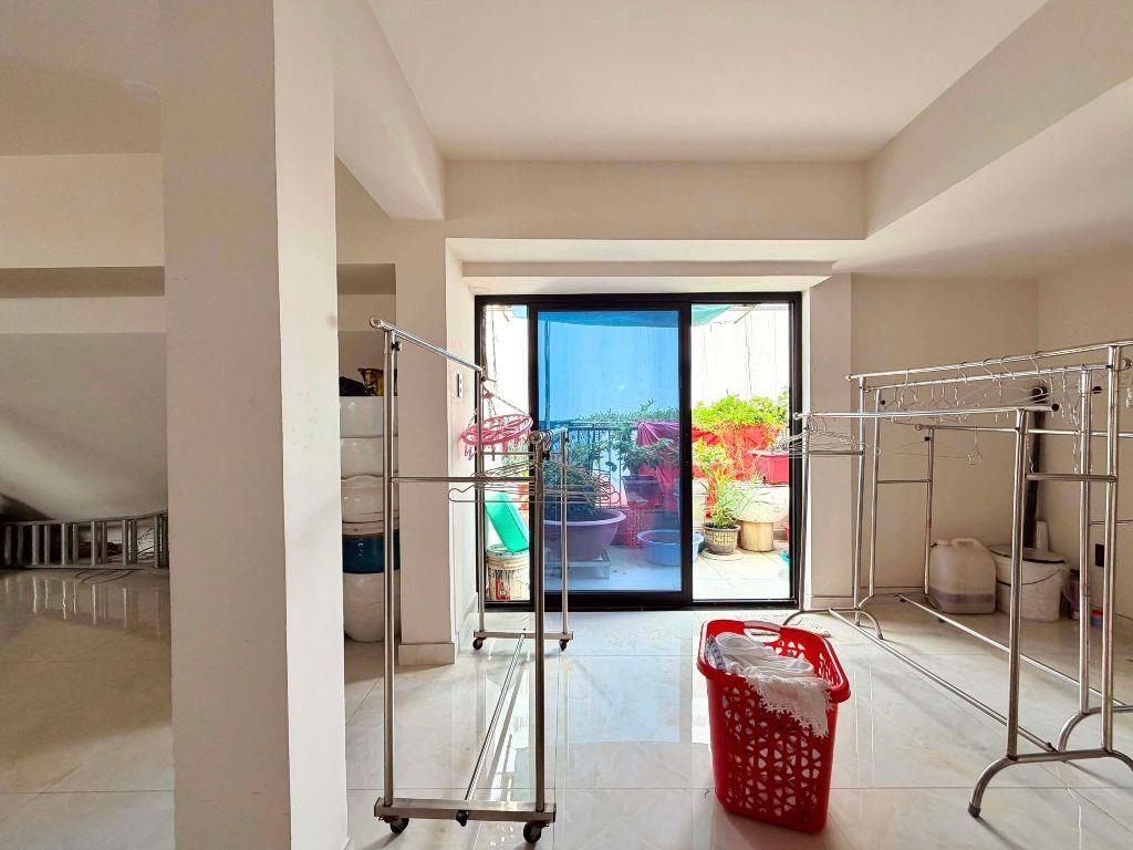 VILLA ĐẲNG CẤP - LAM SƠN BÌNH THẠNH - 142m2 NỞ HẬU PHONG THUỶ TỐT - 4 TẦNG KIÊN CỐ