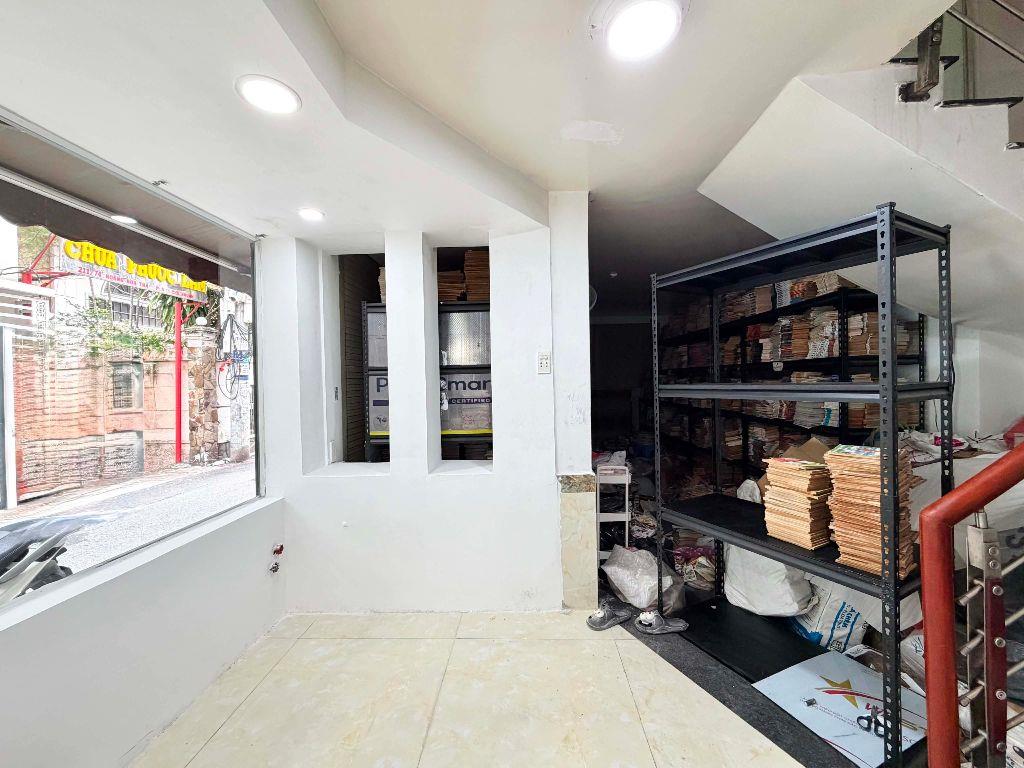 HẺM NHỰA Ô TÔ KINH DOANH HOÀNG HOA THÁM - 6 TẦNG 56m² - KHOÁN 37 TR/THÁNG
