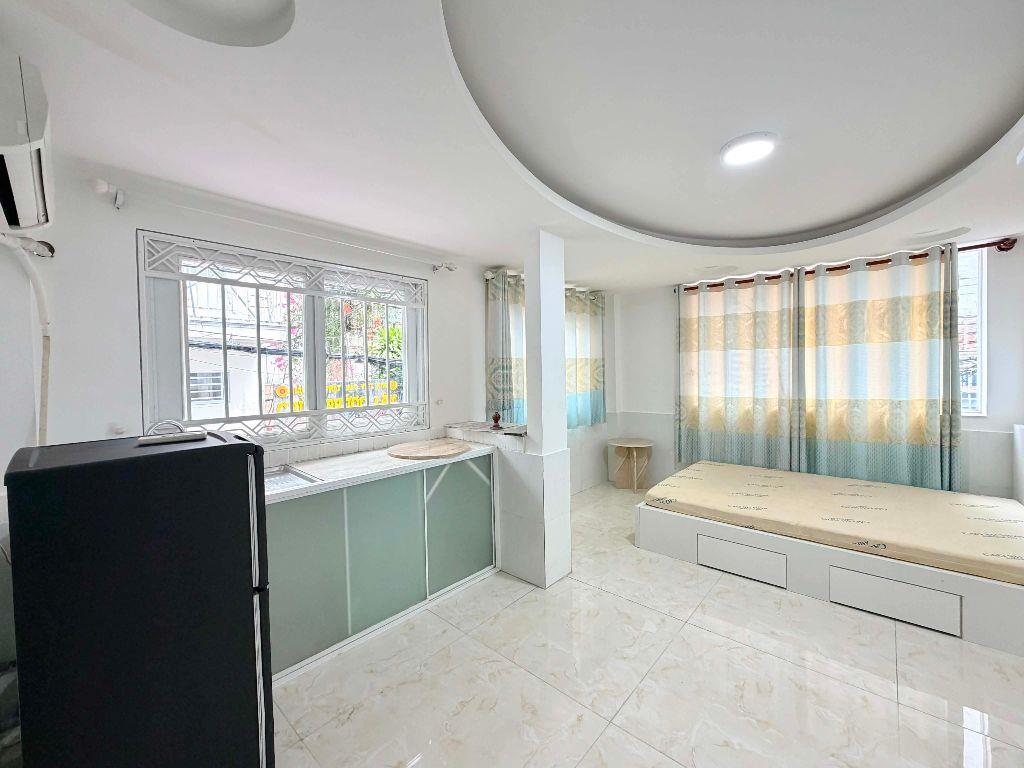 HẺM NHỰA Ô TÔ KINH DOANH HOÀNG HOA THÁM - 6 TẦNG 56m² - KHOÁN 37 TR/THÁNG