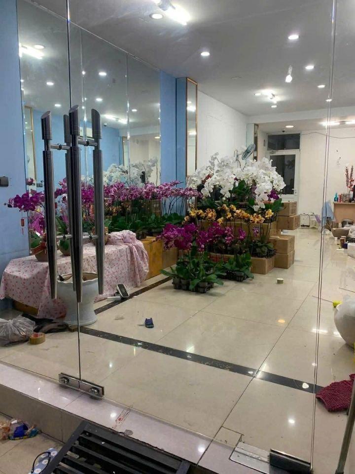MẶT TIỀN KINH DOANH ÚT TỊCH - NHÀ 5 TẦNG 6 PHÒNG VÀ GARA OTO - 58m2 (4.35×14) VUÔNG A4